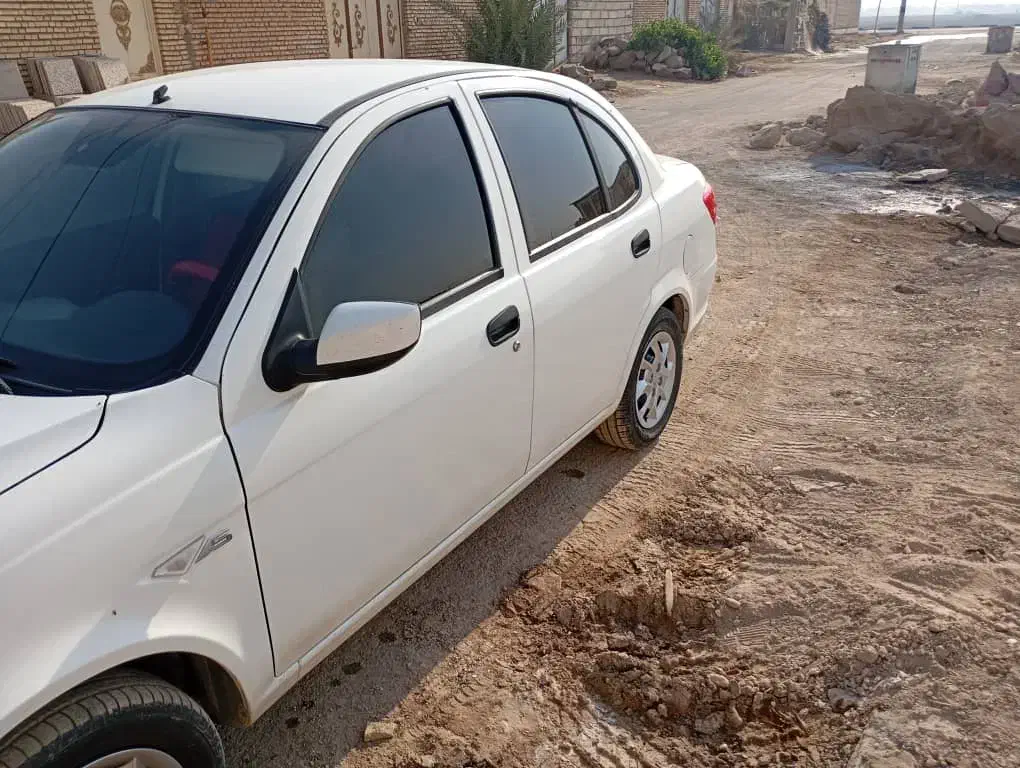 ساینا 1402|خودرو سواری و وانت|آبادان, |دیوار