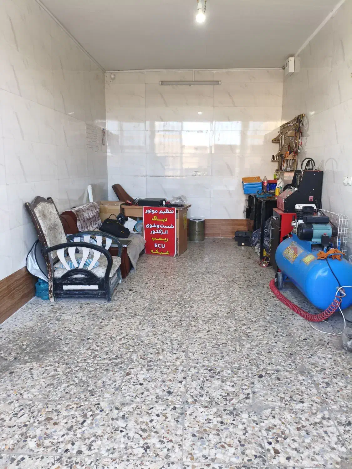 اجاره مغازه ۲۰متری لب خیابان بسیج|اجارهٔ مغازه و غرفه|خمینیشهر, |دیوار