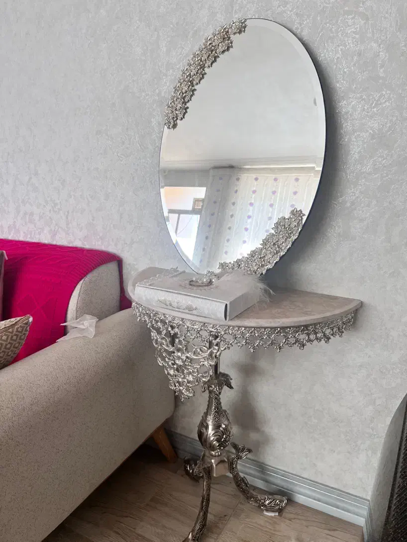 آینه وشمعدان همراه باکنسولش|مبلمان خانگی و میز عسلی|فسا, |دیوار