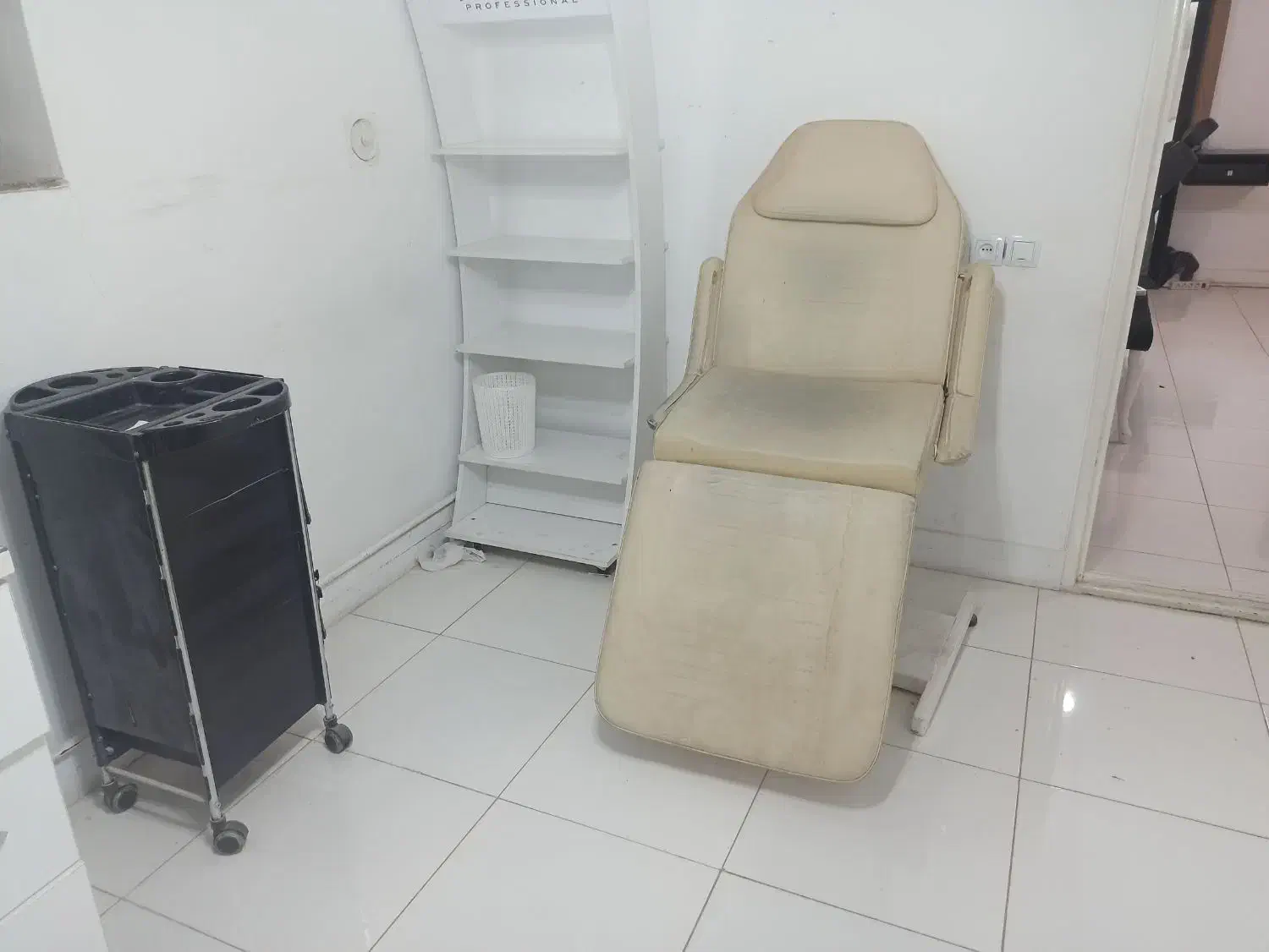 فروش لوازم آرایشگاه|آرایشگاه و سالنهای زیبایی|نقده, |دیوار