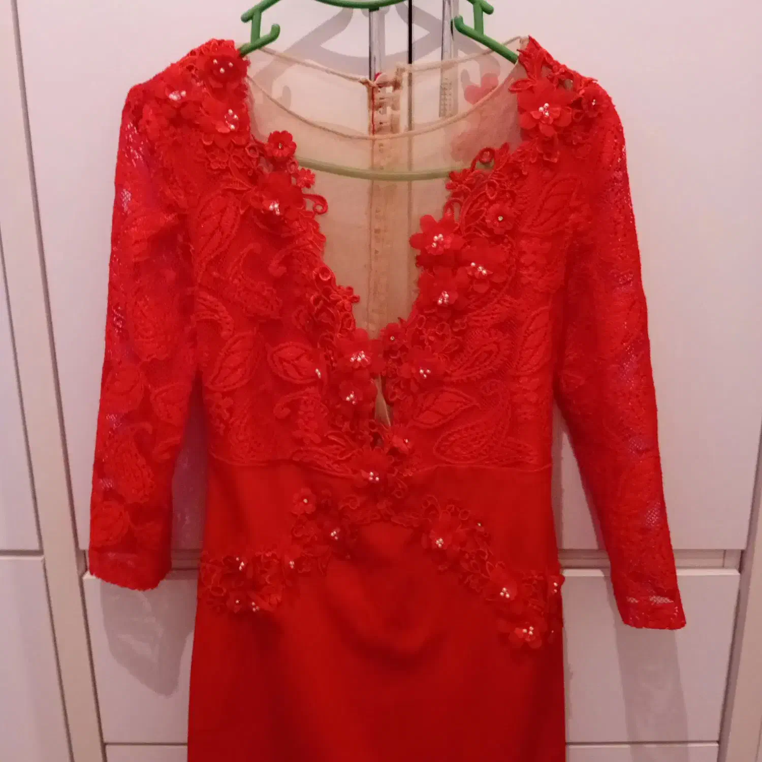 لباس مجلسی|لباس|اهر, |دیوار