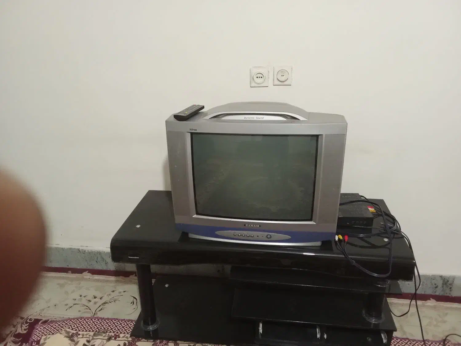 تلویزیون ،صنام|تلویزیون و پروژکتور|اصفهان, لاله|دیوار