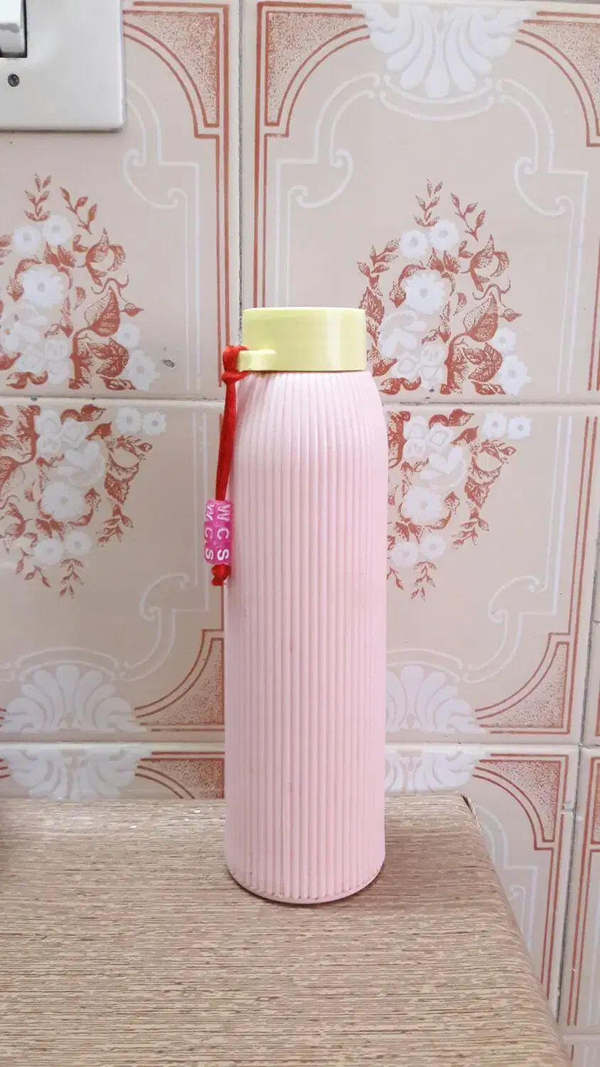 قمقمه و استند گل|ظروف نگهدارنده، پلاستیکی، یک‌بارمصرف|زنجان, |دیوار