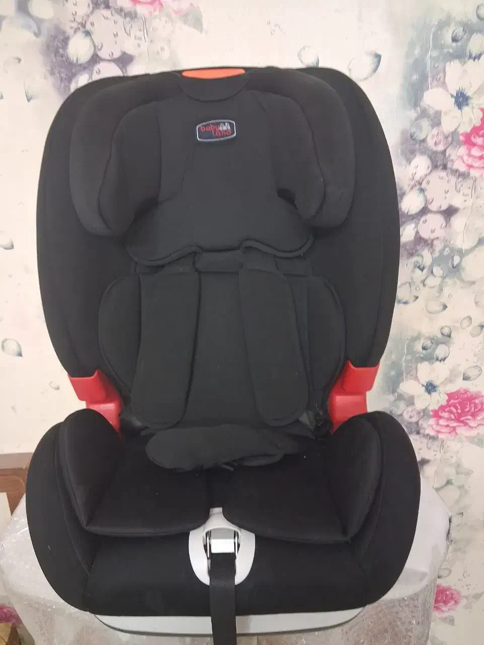 صندلی ماشین کودک|تخت و صندلی بچه|قم, شهید رجایی|دیوار