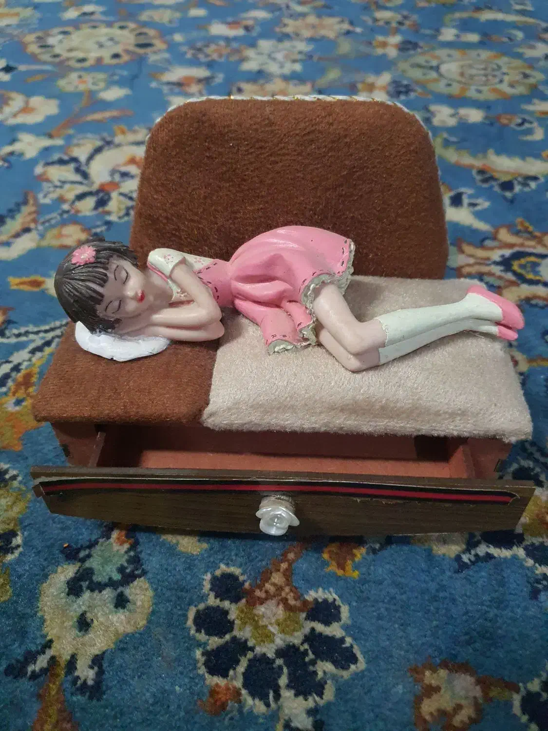 جانواریو عروسکی|مجسمه، تندیس، ماکت|تهران, سلسبیل شمالی|دیوار