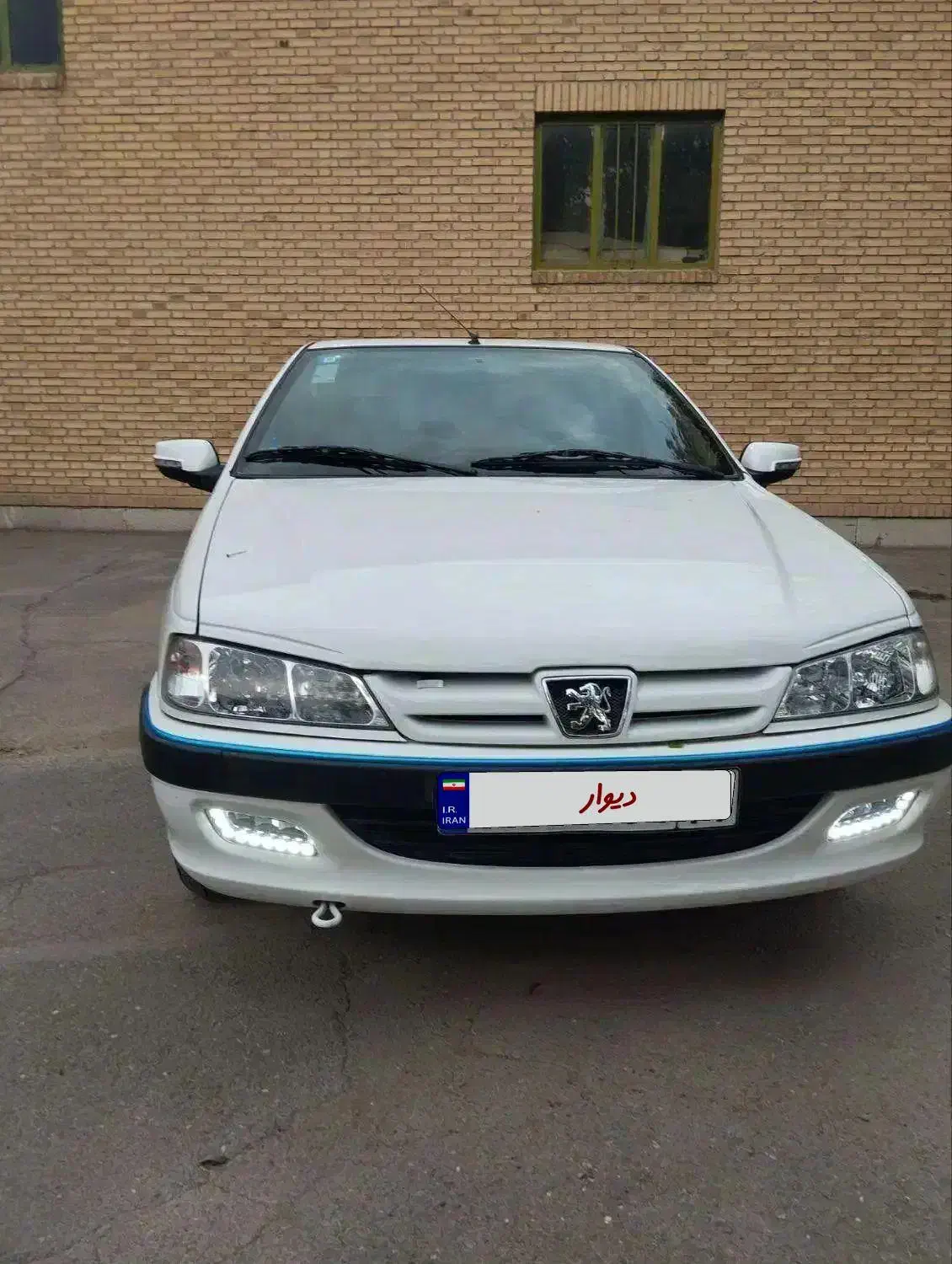 پژوپارس۴۰۲|خودرو سواری و وانت|نیشابور, شهرک رسولی|دیوار