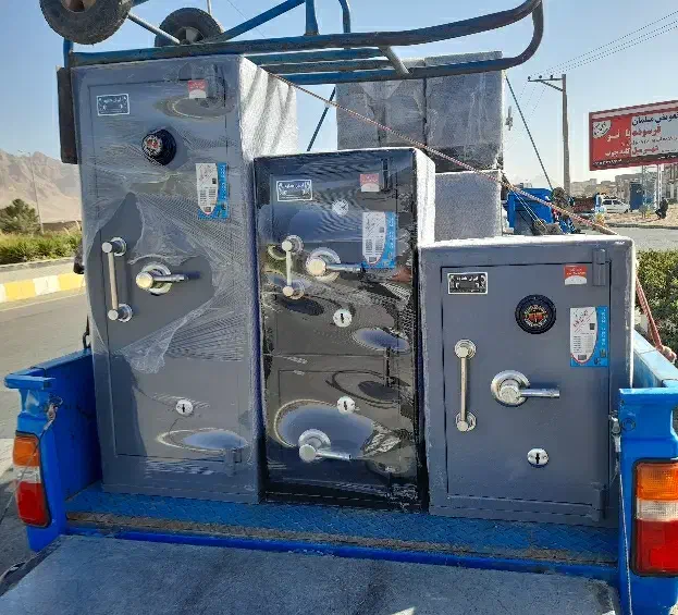 گاو صندوق در رشتخوار تحویل فوری ۰۴۸۰۹|ابزارآلات|رشتخوار, |دیوار