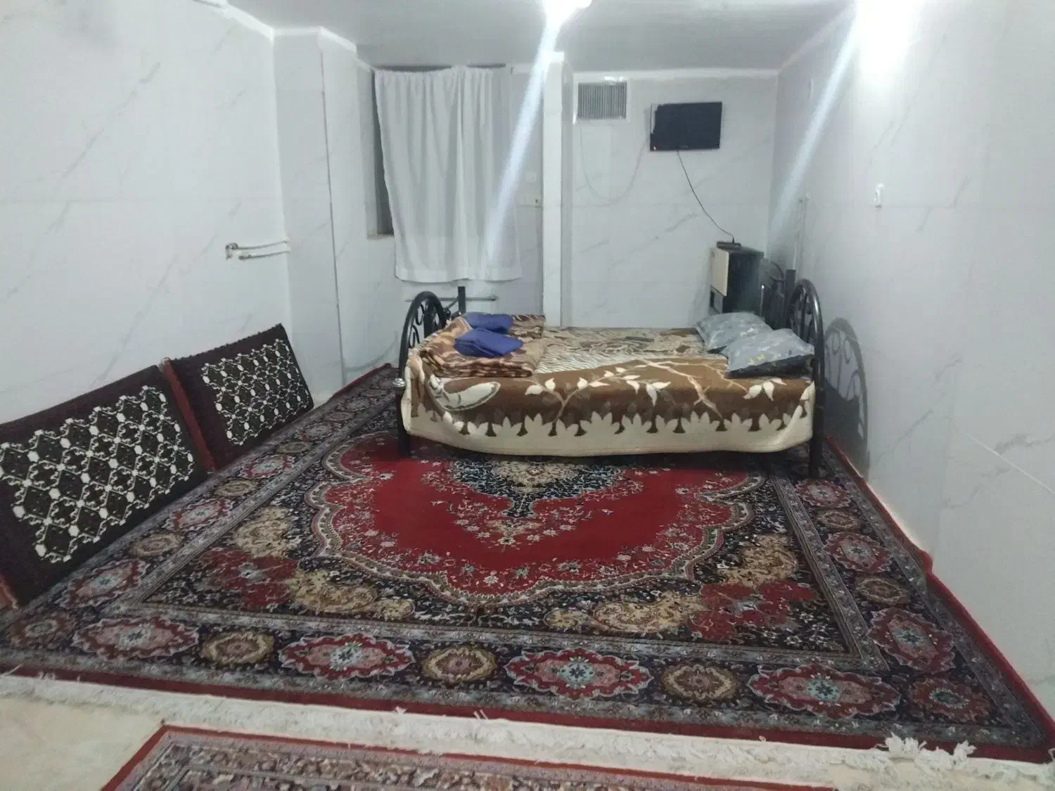 سوئیت اجاره ای بسیار تمیز واقع در کاشمر(2 عدد)|اجارهٔ کوتاه‌مدت آپارتمان و سوئیت|کاشمر, |دیوار