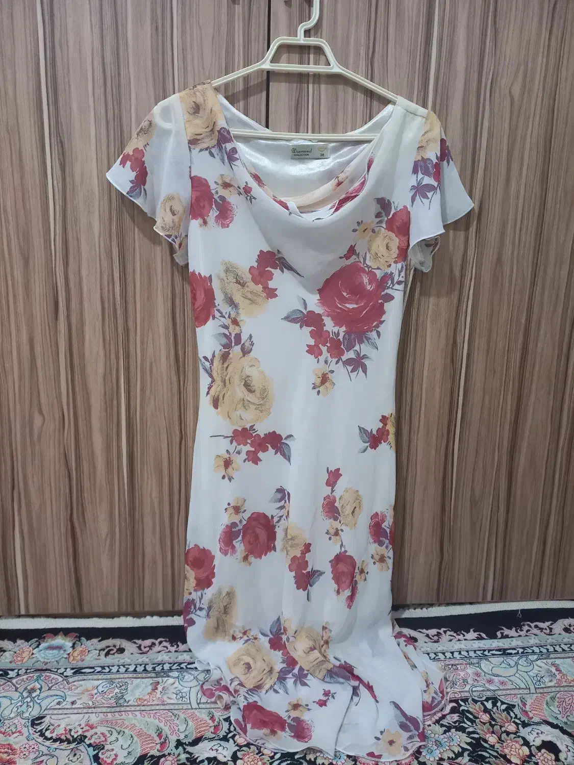 پیراهن حریر زیبا کاملا نو|لباس|سنقر, |دیوار