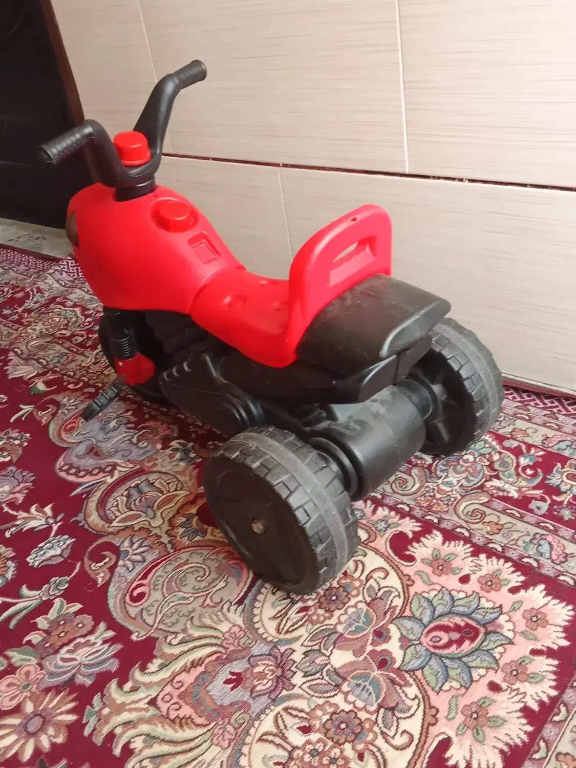 سه چرخه مورچه ای خوشگل|دوچرخه، اسکیت، اسکوتر|اهرم, |دیوار