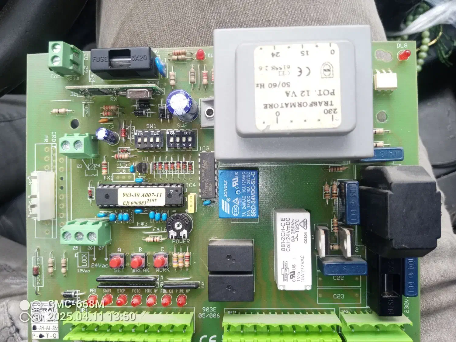 تعمیرات کرکره و جک پارکینگ در محل (بازدید رایگان)|خدمات پیشه و مهارت|کرج, کوی کارمندان جنوبی|دیوار