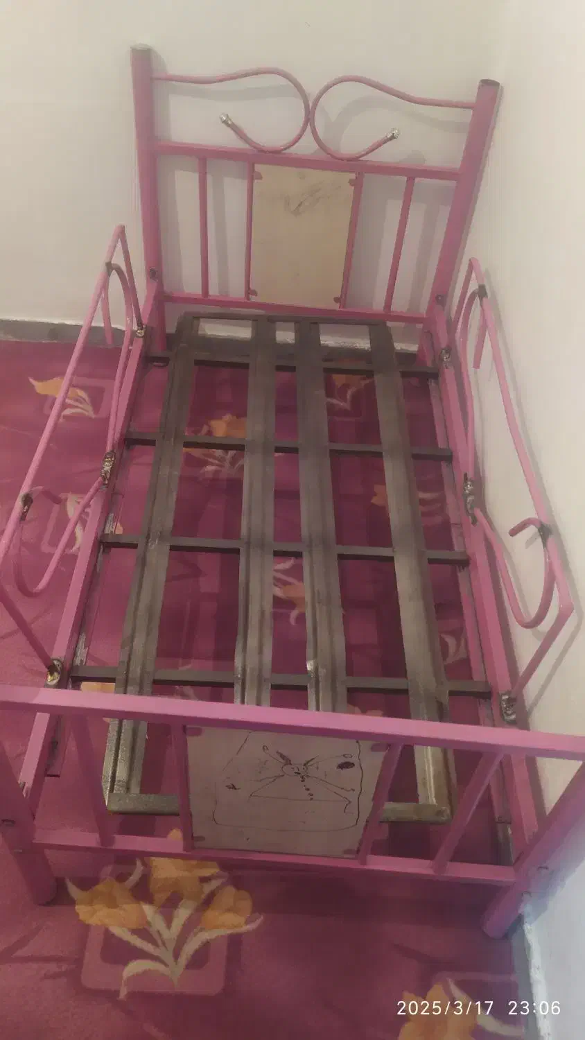 تخت کودک|تخت و صندلی بچه|یاسوج, |دیوار