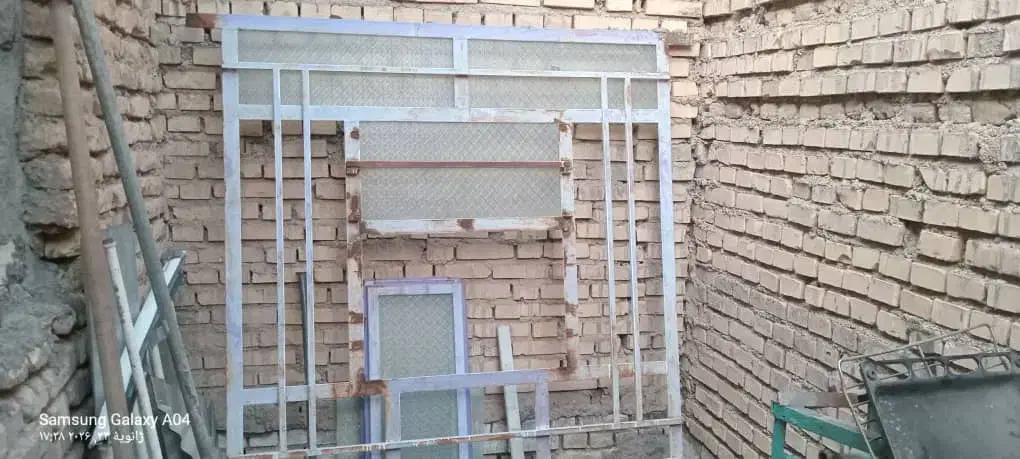 پنجره اتاق کاملا سالم|مصالح و تجهیزات ساختمان|شوش, |دیوار
