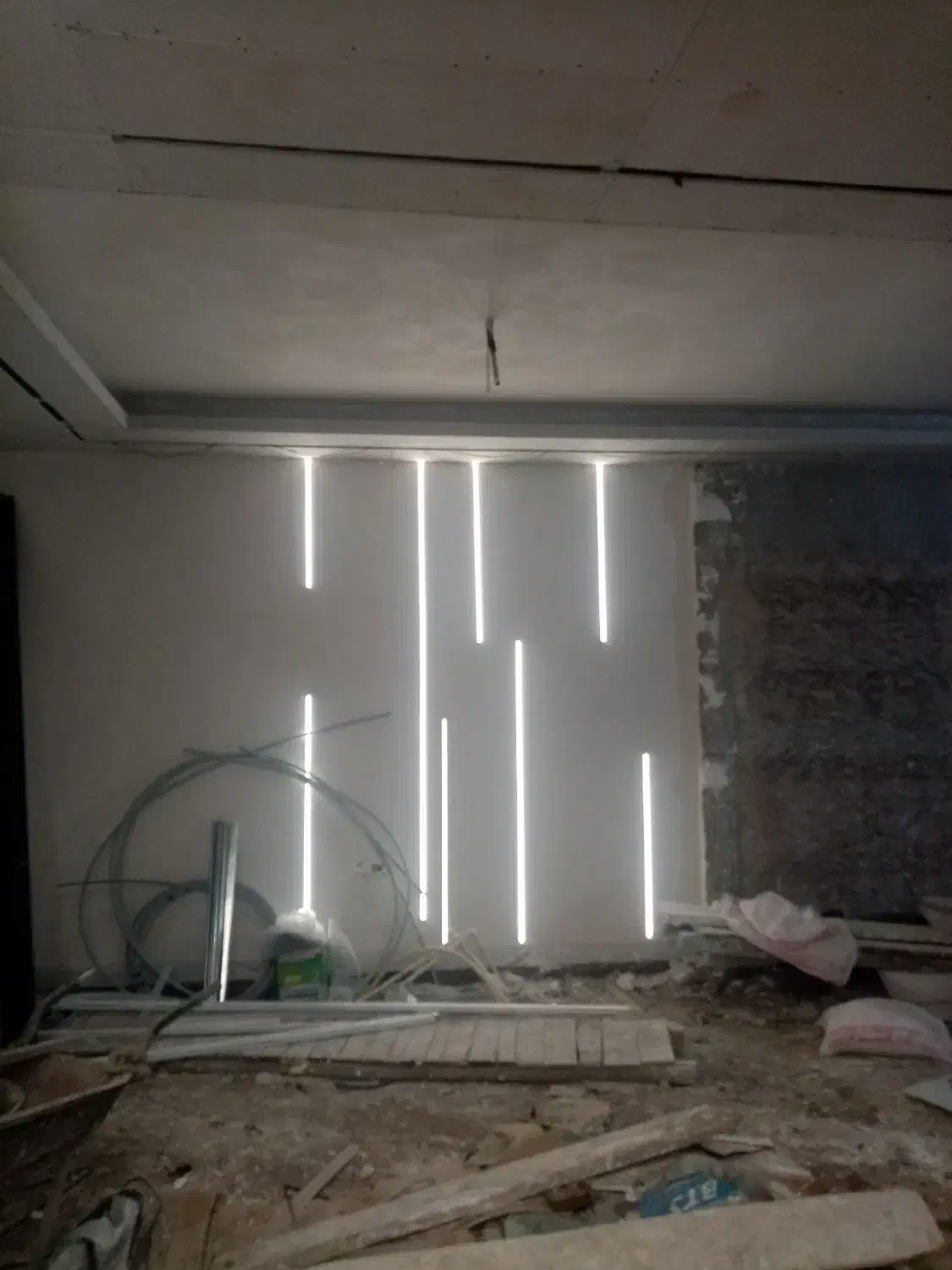 خدمات برق|خدمات پیشه و مهارت|نیشابور, فردوسی جنوبی|دیوار