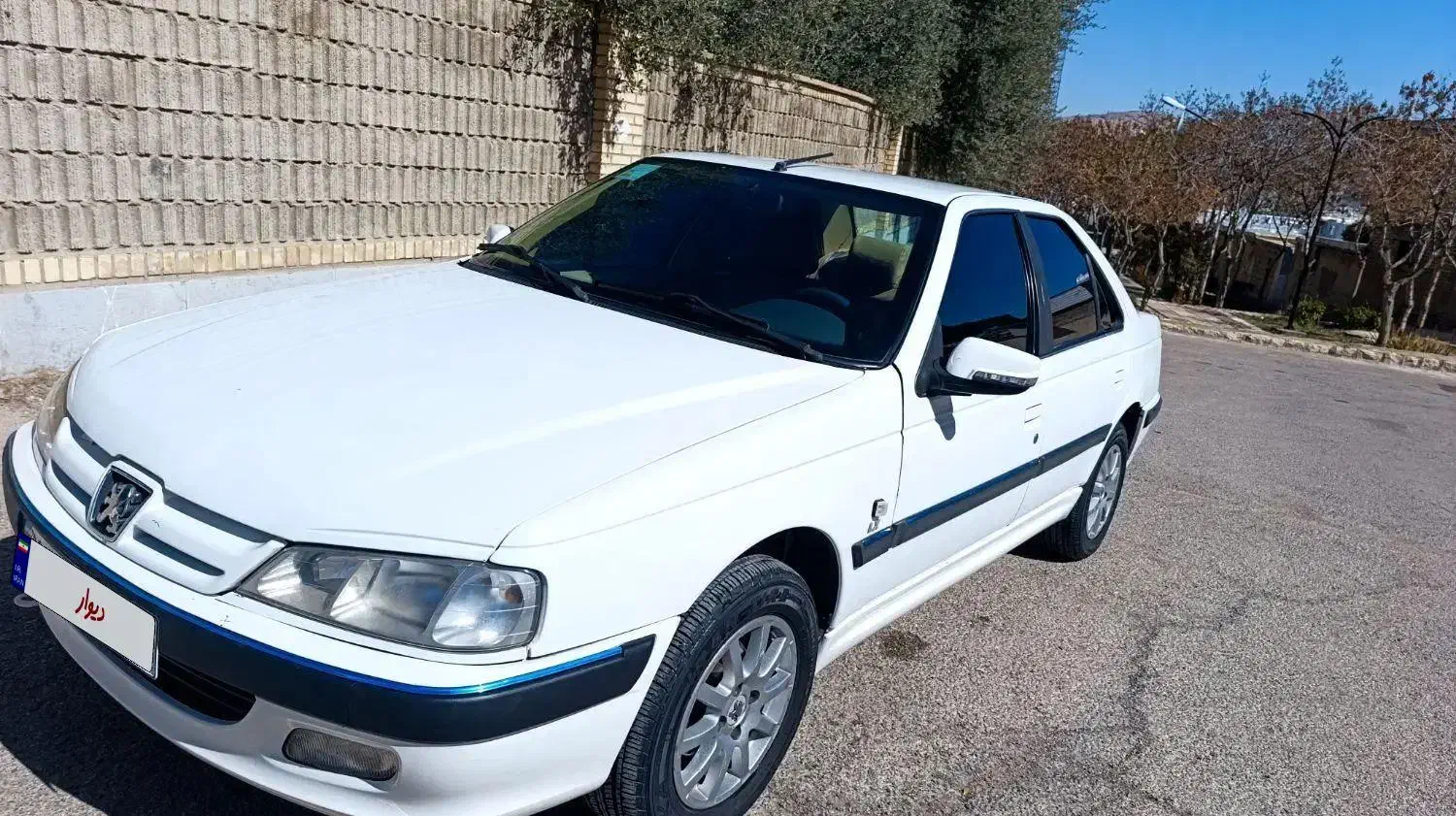 پژو پارس سال 98|خودرو سواری و وانت|شیراز, دشت چنار|دیوار