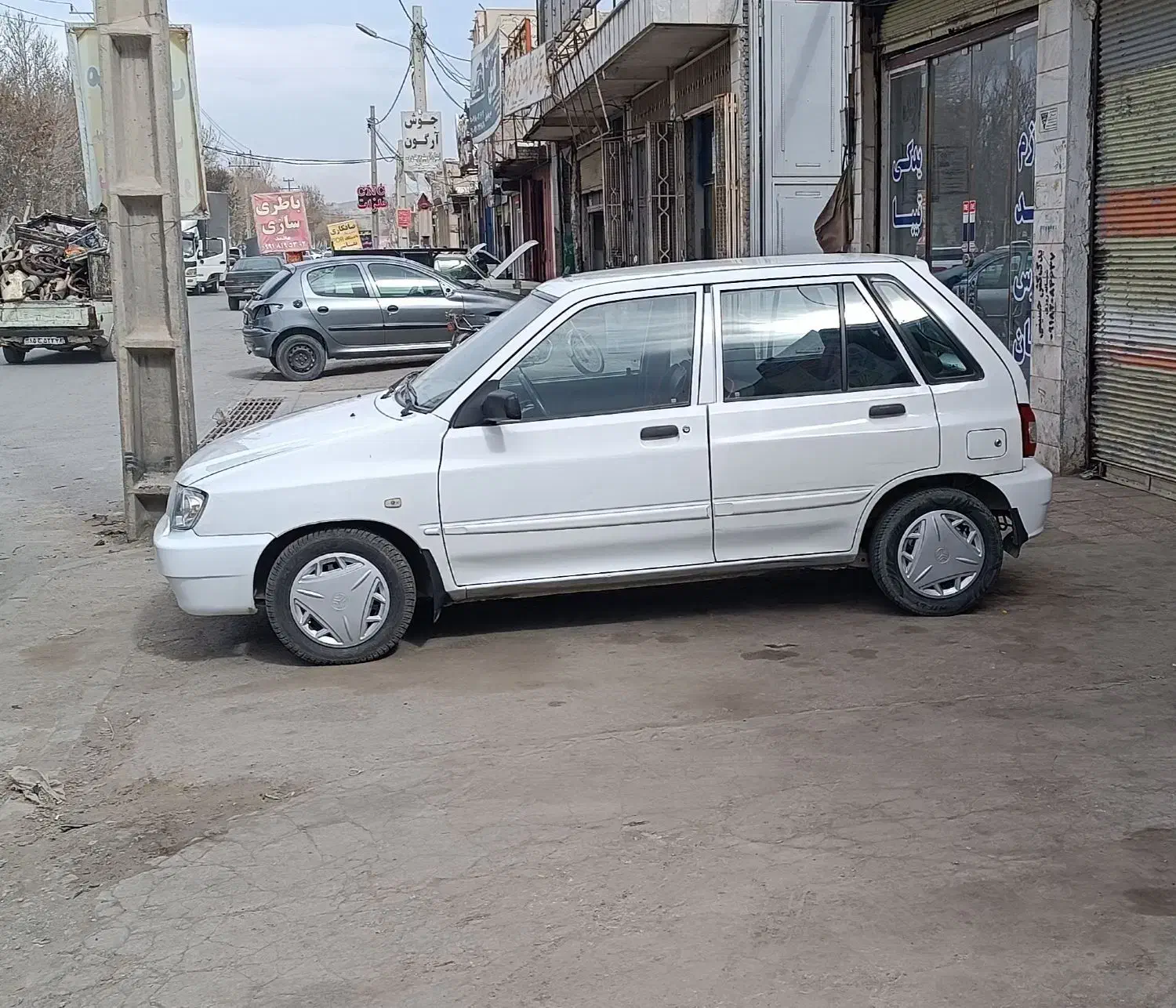 پراید ۱۱۱|خودرو سواری و وانت|ملایر, |دیوار