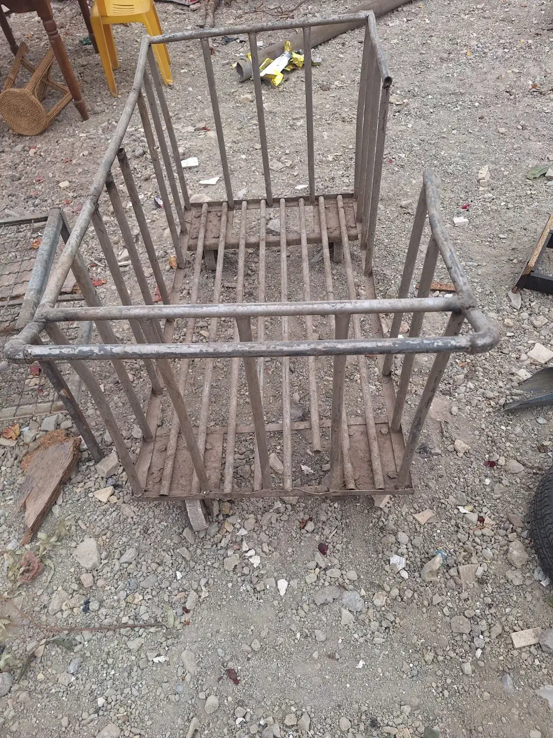 چهار چرخ دستی  حمل بار|ابزارآلات|سلفچگان, |دیوار