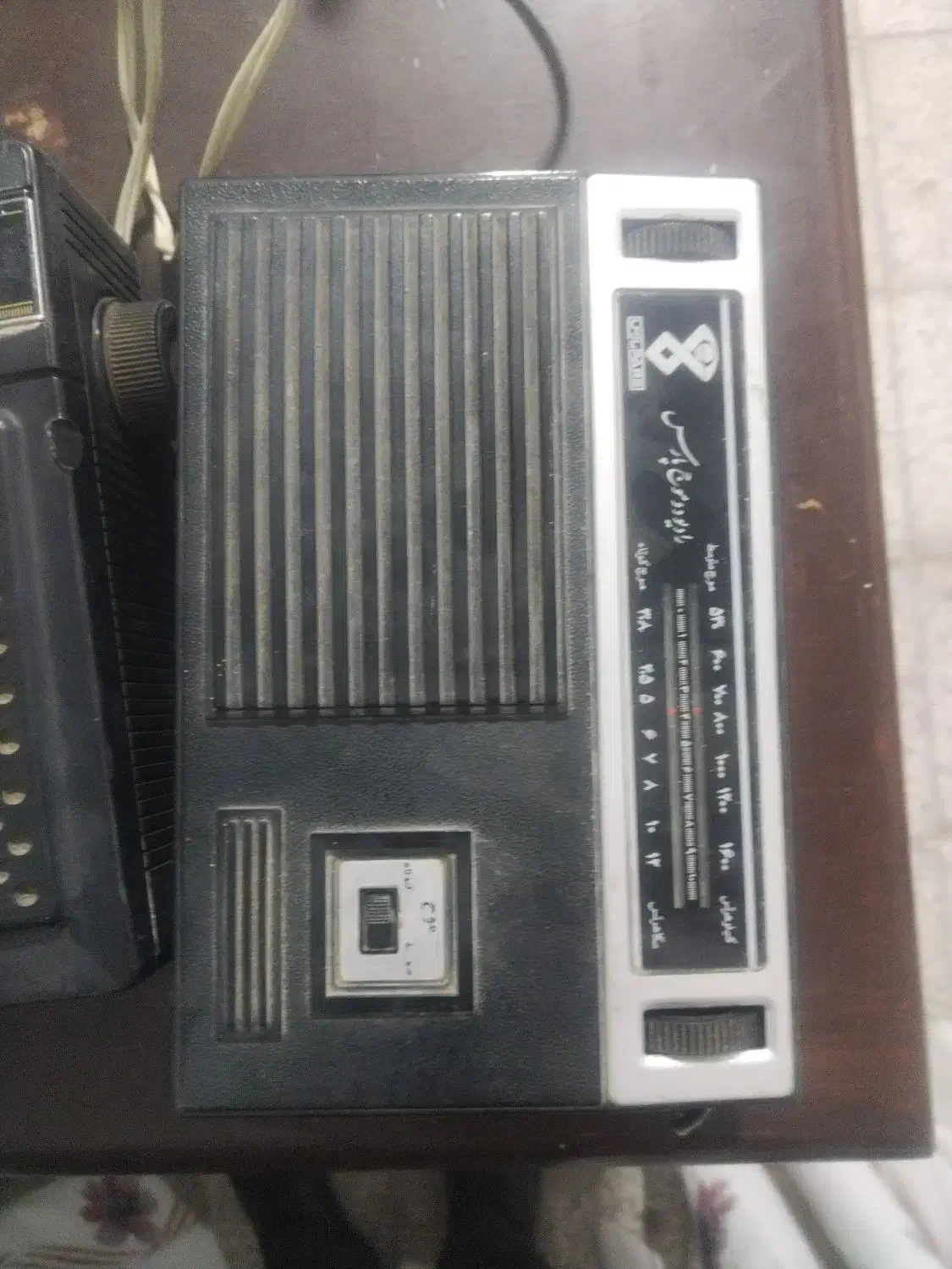 رادیو قدیمی|کلکسیون اشیاء عتیقه|قوچان, |دیوار