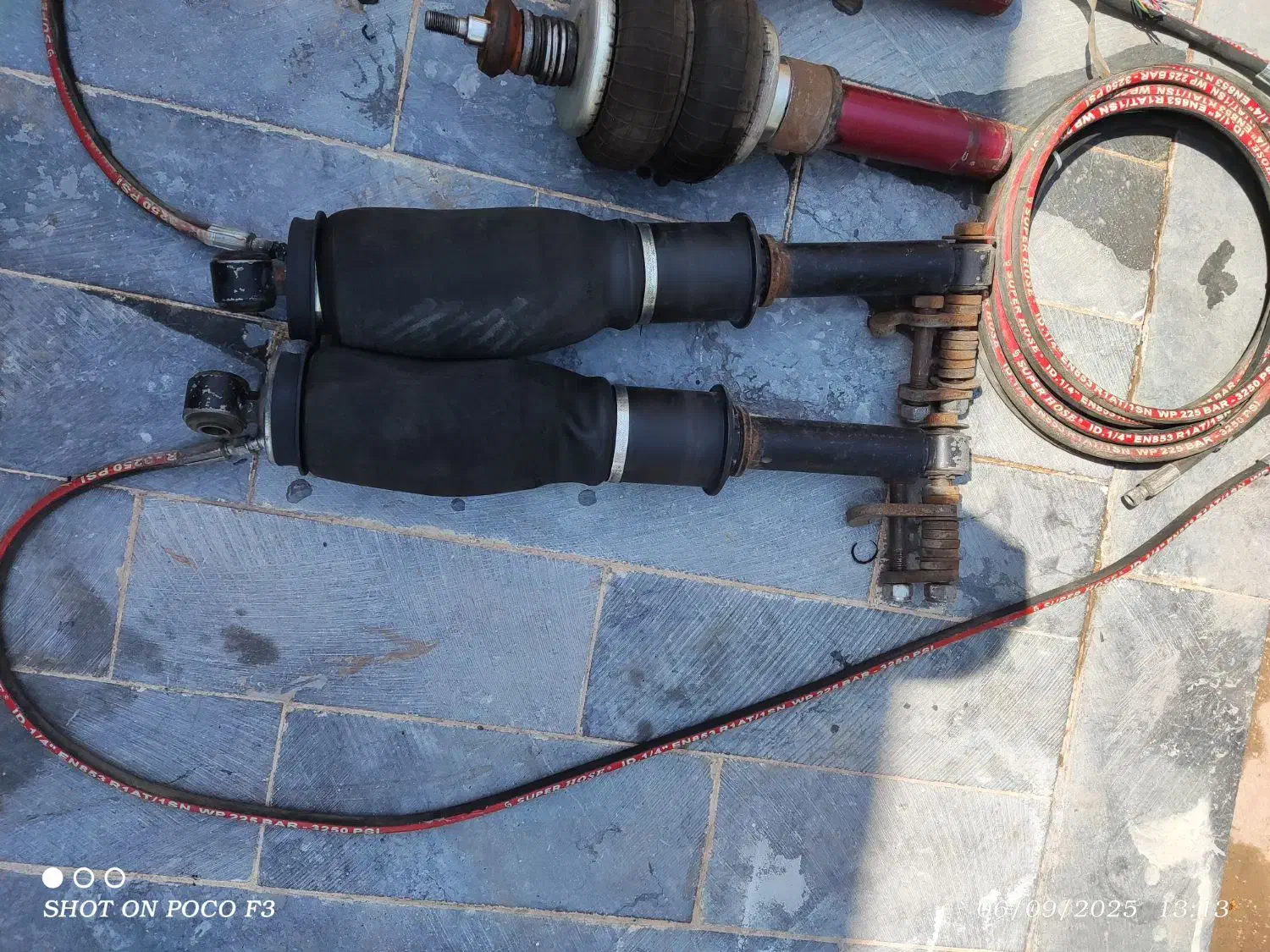 پنوماتیک کارکرده پژو سمند...|قطعات یدکی و لوازم جانبی|قم, باسکول|دیوار