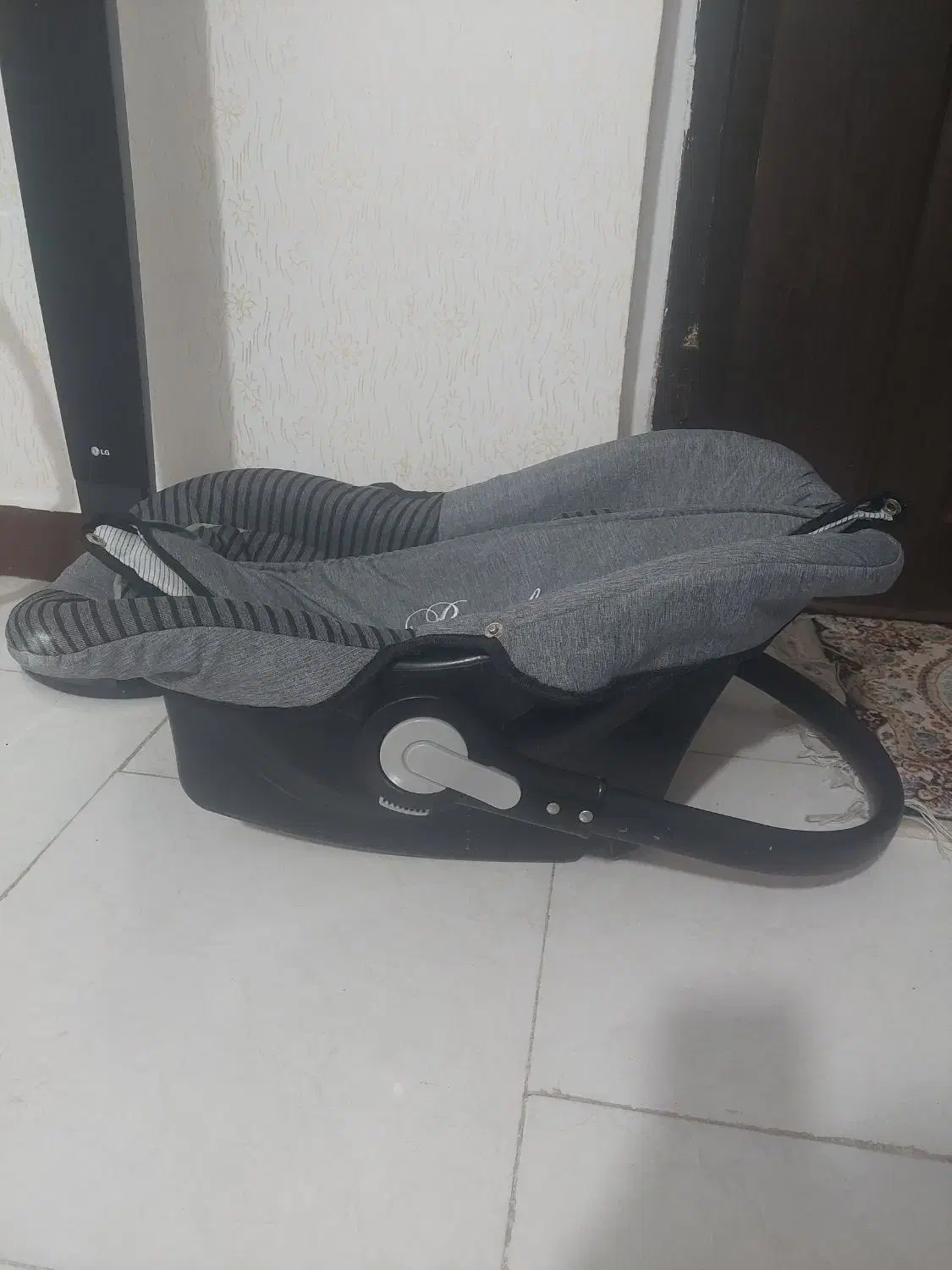 کریر|کالسکه و لوازم جانبی|اهواز, سپیدار|دیوار