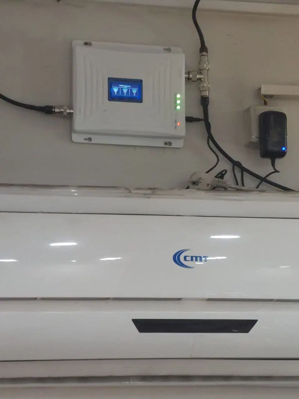 تقویت کننده انتن و دیتای موبایل|مودم و تجهیزات شبکه|تهران, لاله زار|دیوار