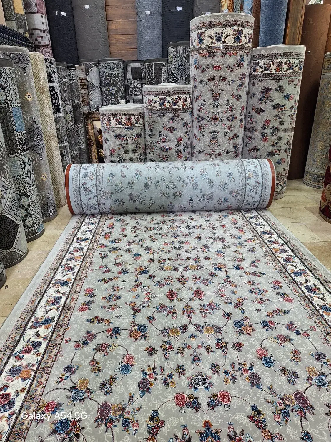 کناره فرش طرح گیلدا نقره ای|فرش|کرج, آق تپه|دیوار