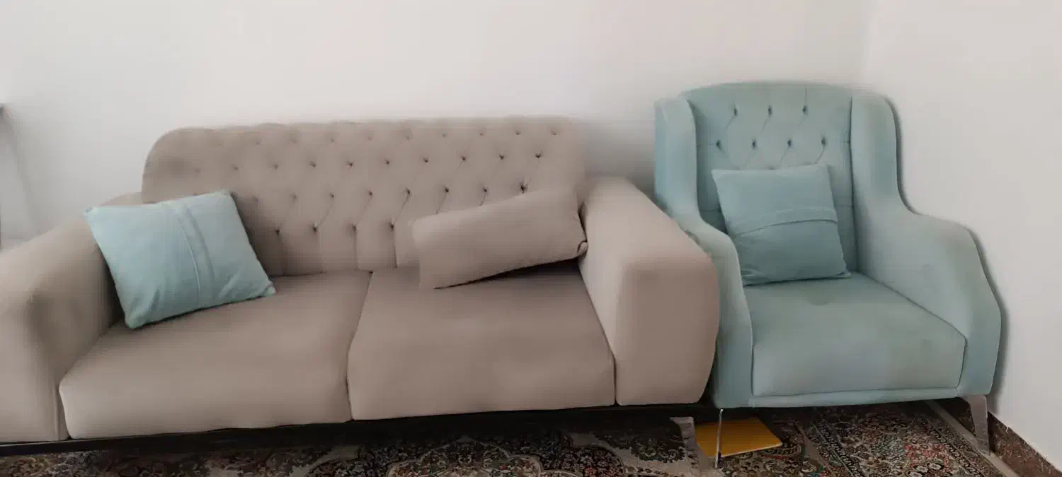 مبلمان  همراه با میز عسلی|مبلمان خانگی و میز عسلی|پرند, فاز ۶|دیوار