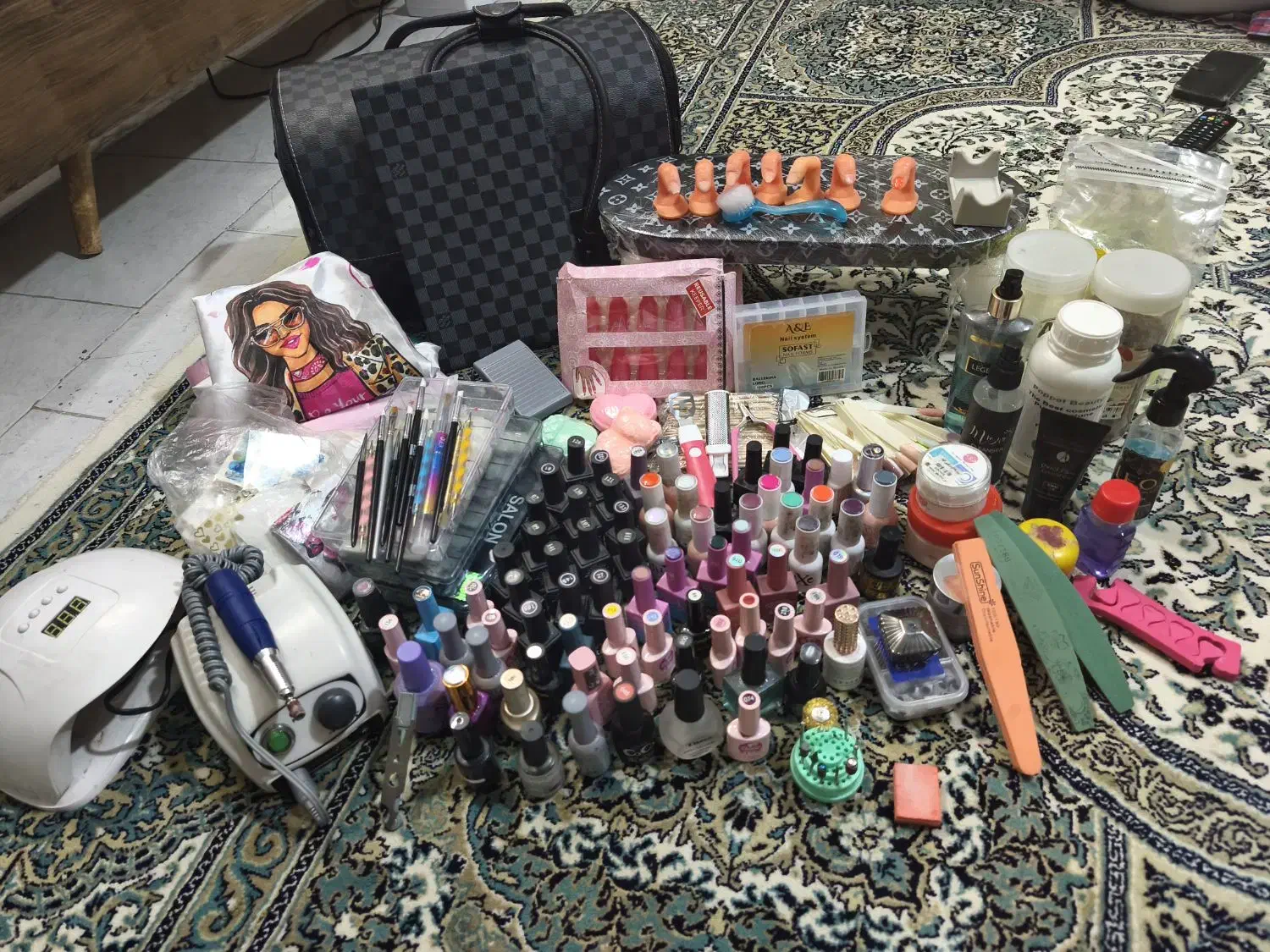 ابزار و وسایل کاشت ناخن و پدیکور|آرایشی، بهداشتی، درمانی|اسلامشهر, شهرک سعیدیه|دیوار