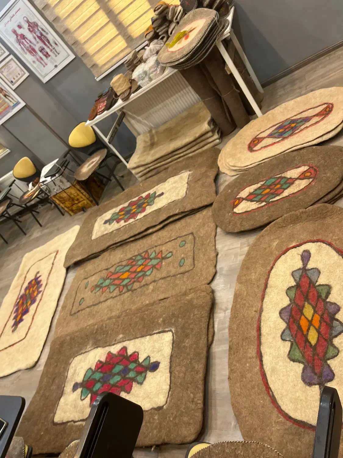 انواع محصولات نمدی نمد دستبافت نمد سنتی نمدپشمی ا|صنایع دستی و سایر لوازم تزئینی|قدس, شهرقدس|دیوار