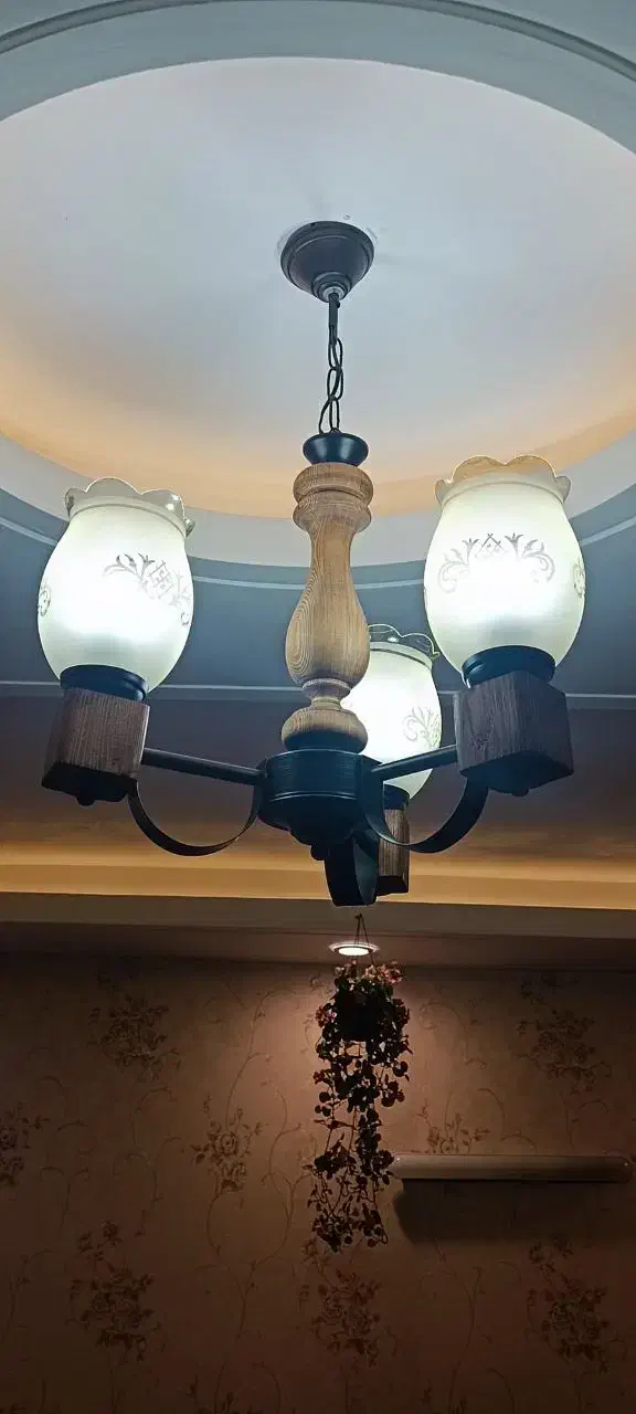 لوستر|لوستر و چراغ آویز|مشهد, قائم|دیوار