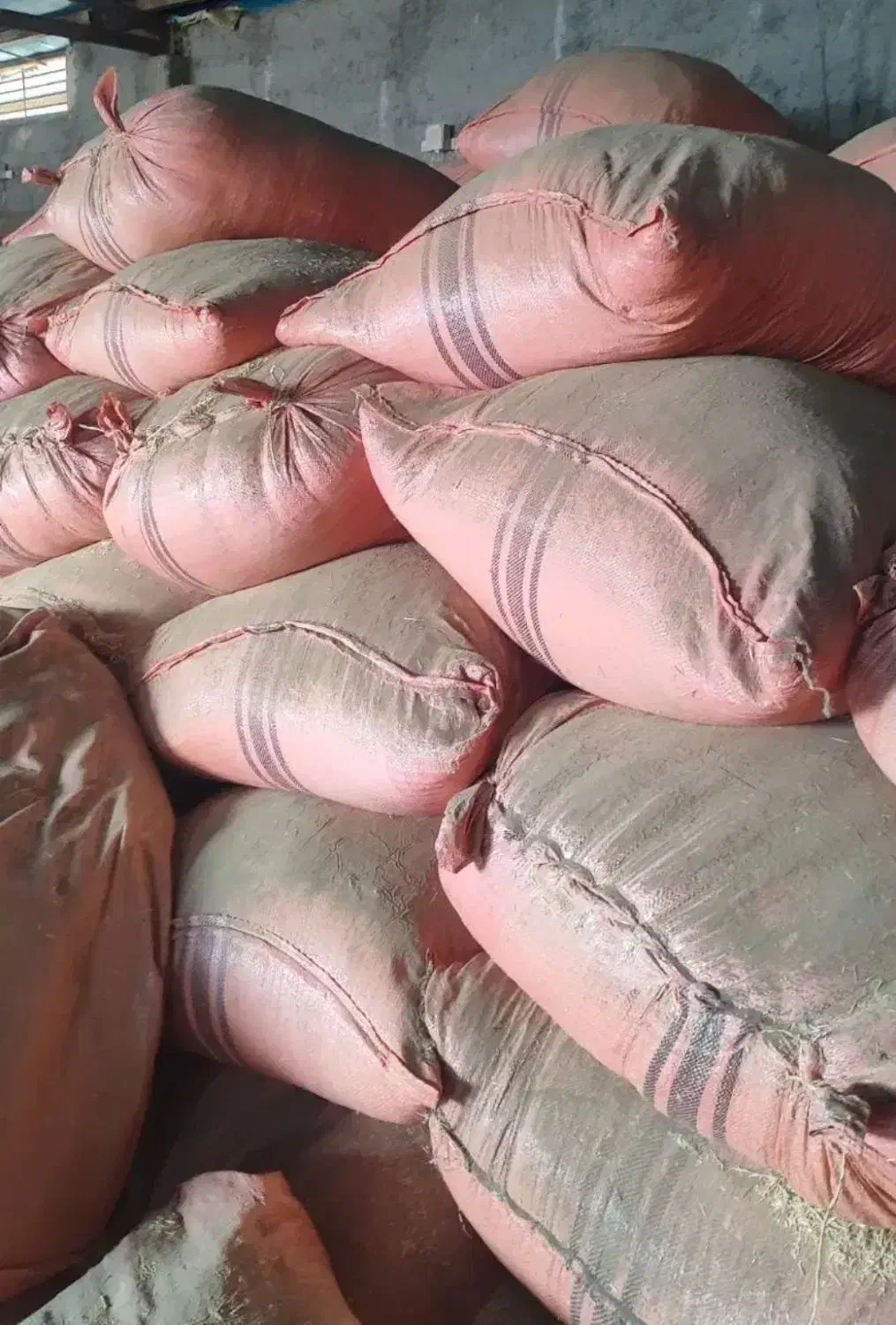 فروش گاه گندم خرمن کوب گونی گرفته۳۳۰من|لوازم جانبی حیوانات|لردگان, |دیوار