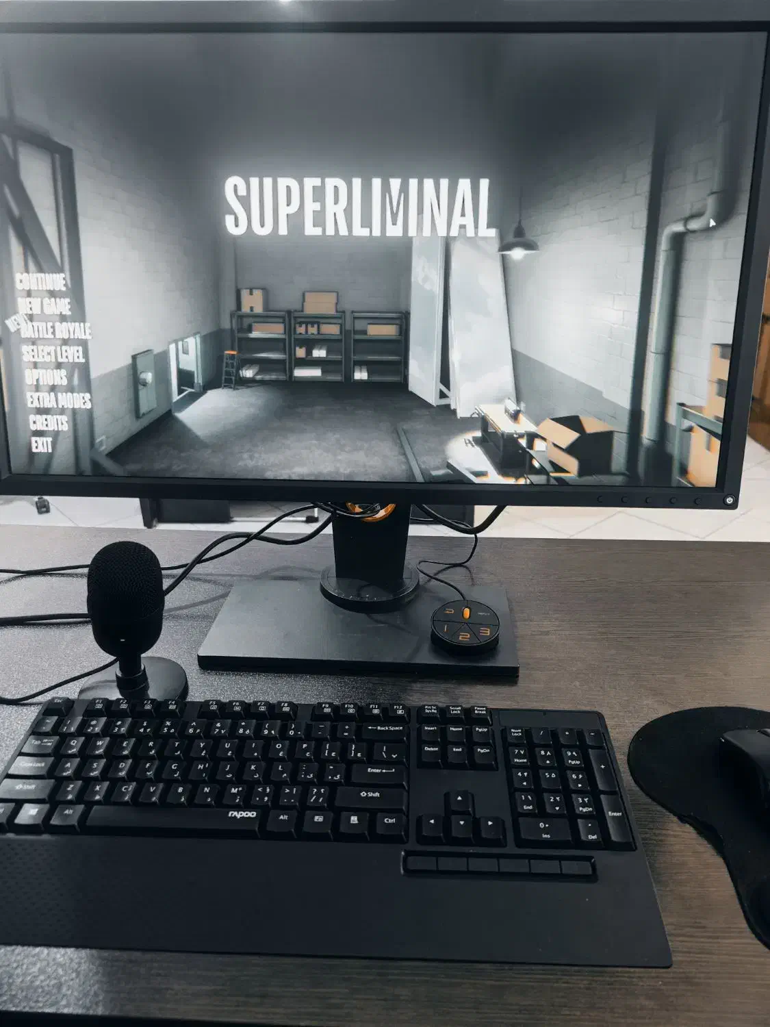 مانیتور گیمینگ Benq غول گیمینگ|قطعات و لوازم جانبی رایانه|تهران, گلستان (شهرک راه آهن)|دیوار