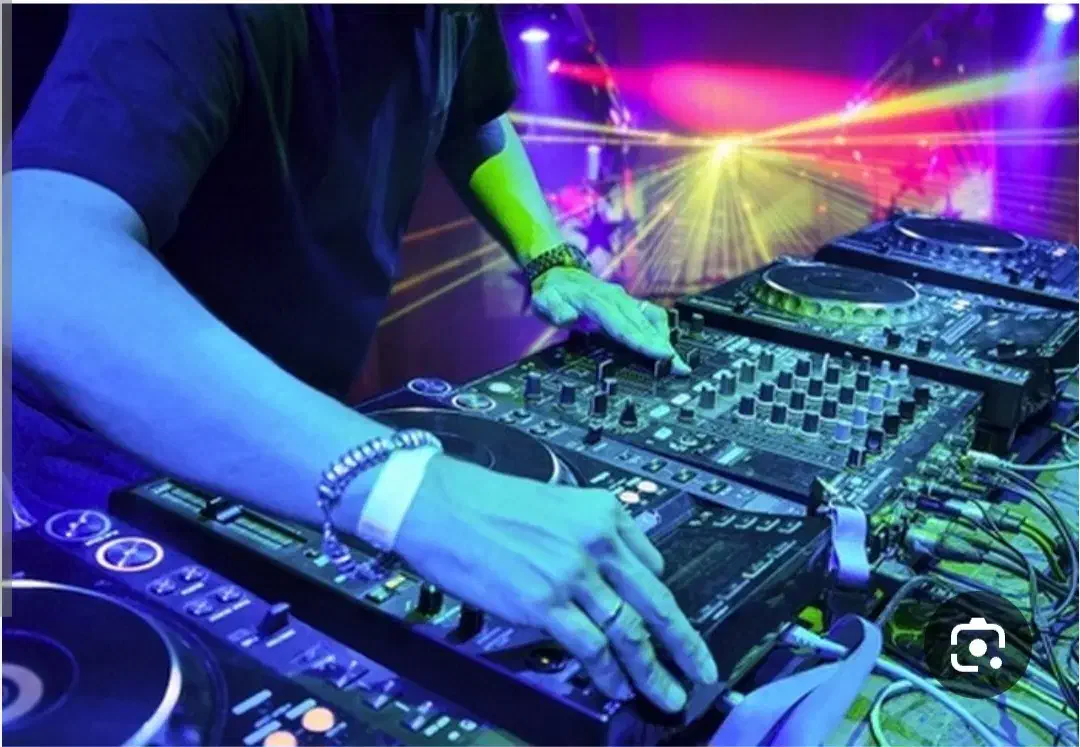 دیجی آقا و خانم|خدمات پذیرایی، مراسم|قم, بکایی|دیوار