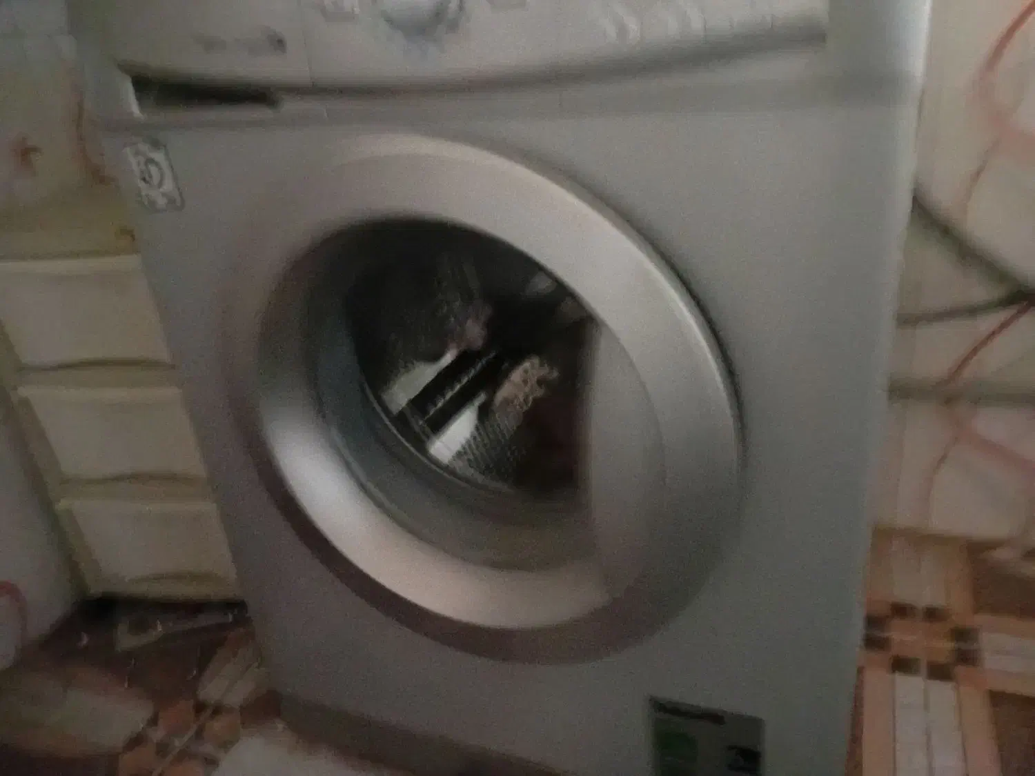 لباسشوی|ماشین لباسشویی و خشککن لباس|شاهین دژ, |دیوار