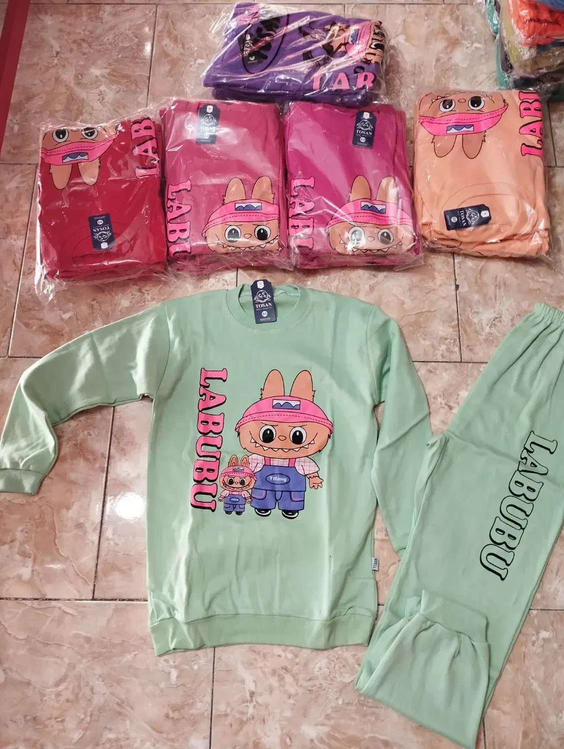 بلوز شلوار دخترانه و پسرانه مناسب قیمت|کفش و لباس بچه|اسلام‌شهر, شهرک قائمیه|دیوار