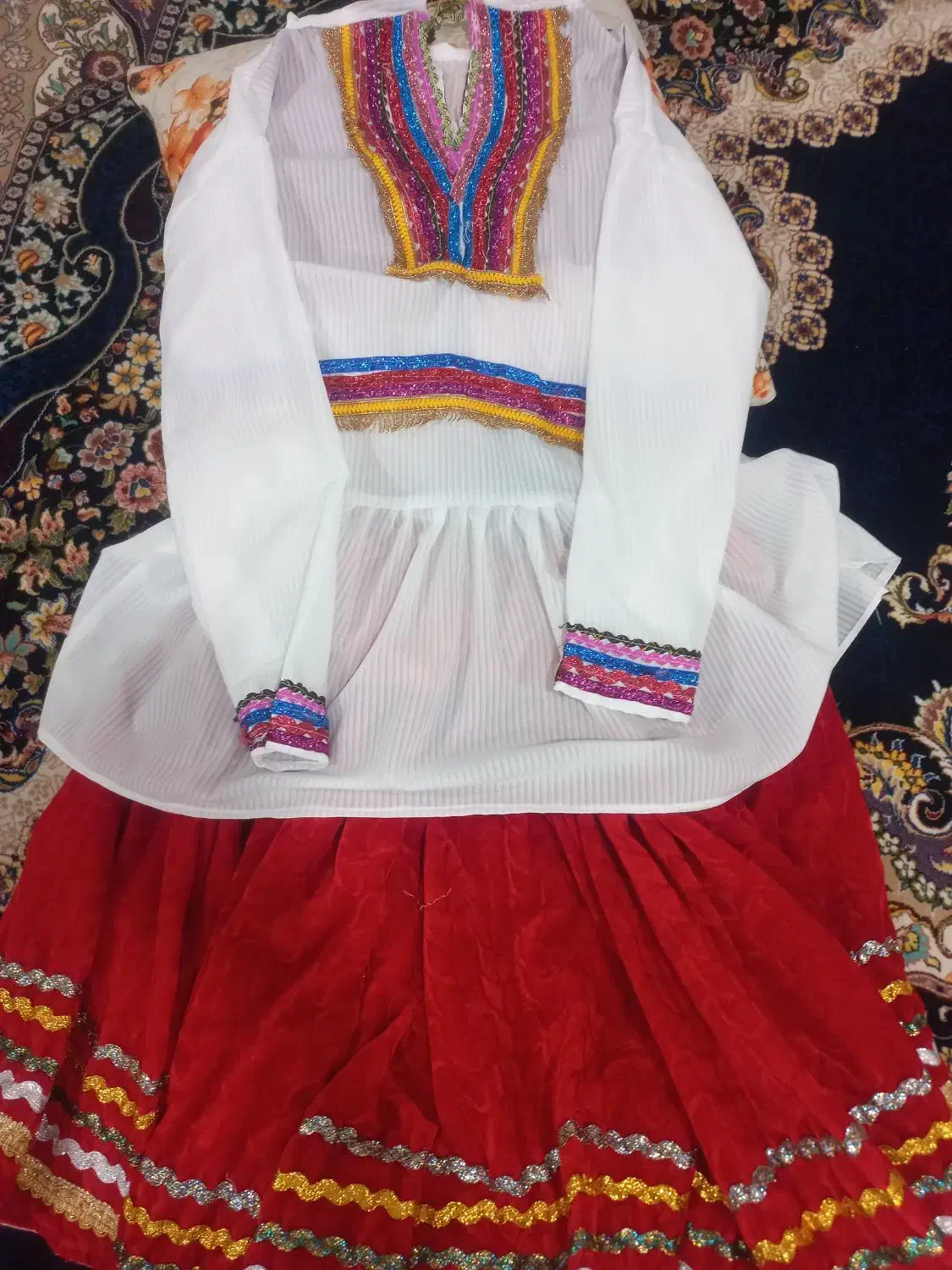 لباس کردی|لباس|نیشابور, شهرک رسولی|دیوار