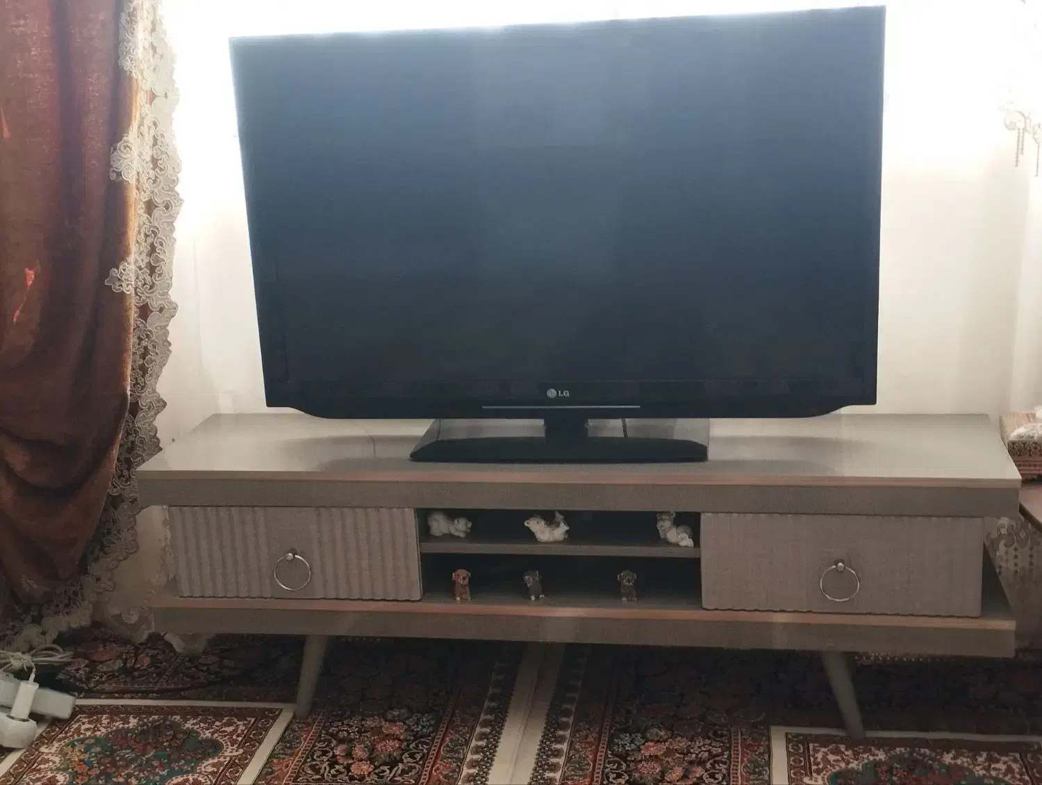 تلوزیون ۴۲ ال جی|تلویزیون و پروژکتور|مشهد, انصار|دیوار