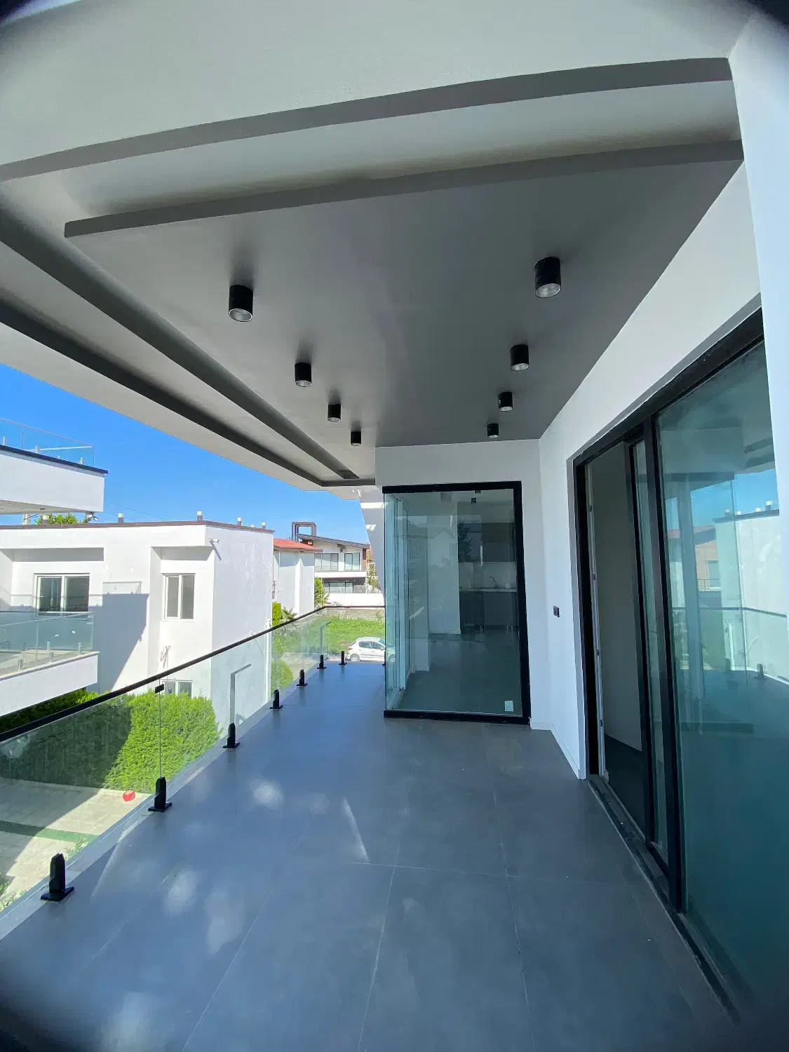 ویلا مدرن شهرکی استخر دار کلید نخورده|فروش خانه و ویلا|رویان, |دیوار