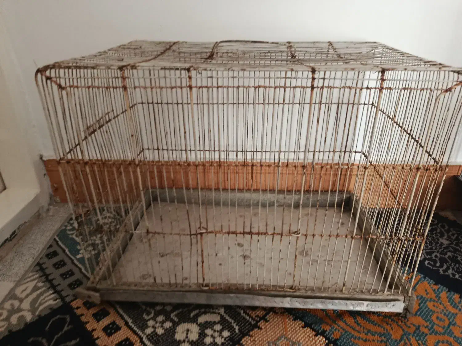 قفس|لوازم جانبی حیوانات|اقبالیه, |دیوار