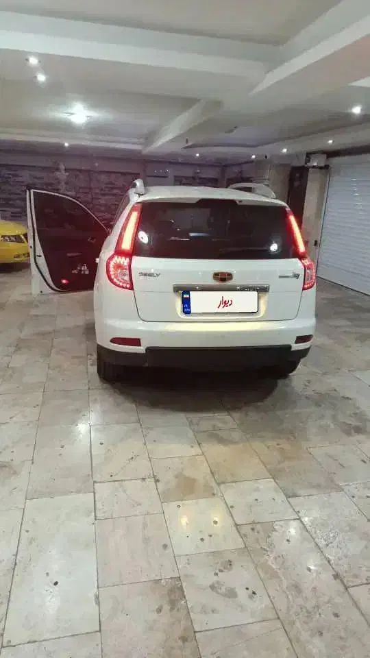 جیلی امرگرند x7 شاسی|خودرو سواری و وانت|تهران, هلال احمر|دیوار