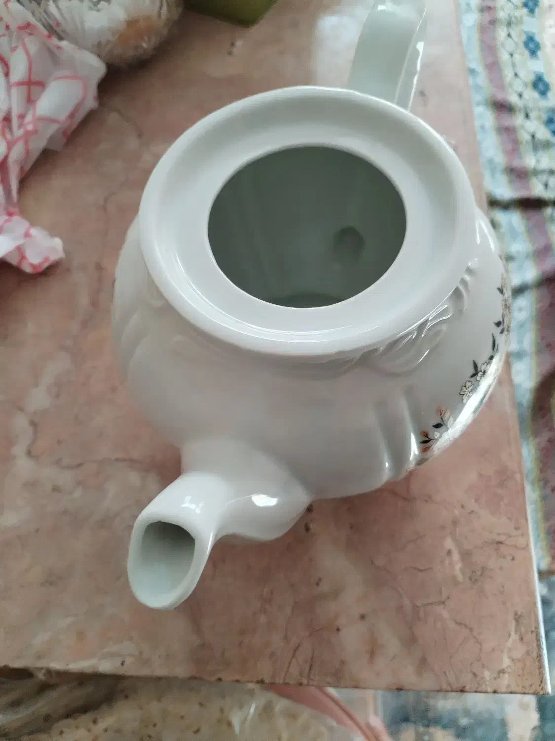 قوری چینی متوسط|قوری، کتری، قهوهساز دستی|نجفآباد, یزدانشهر|دیوار