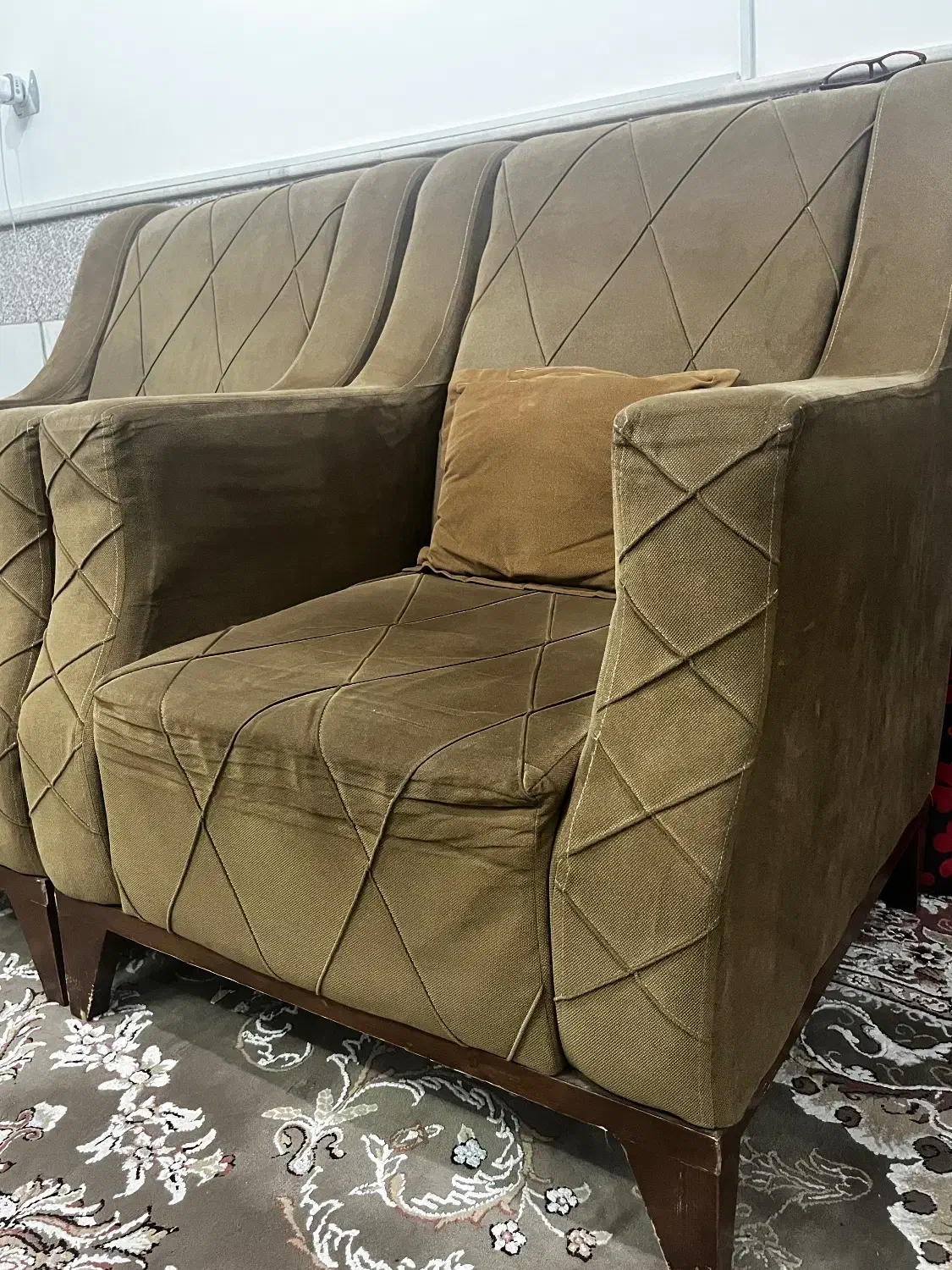 مبل 7 نفره مازراتی تمیز|مبلمان خانگی و میز عسلی|قم, شهرک امام حسین|دیوار