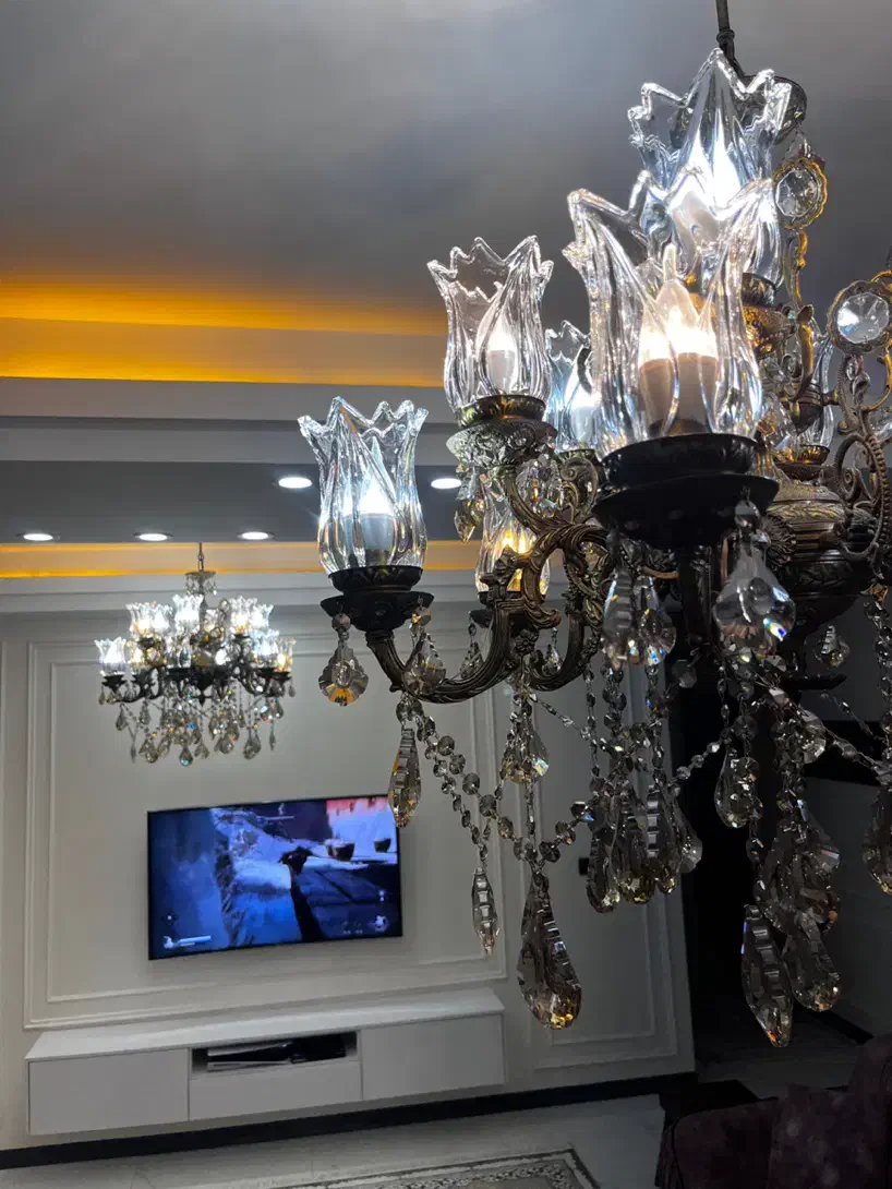 لوستر برنجی ۱۲ شعله|لوستر و چراغ آویز|رودهن, |دیوار