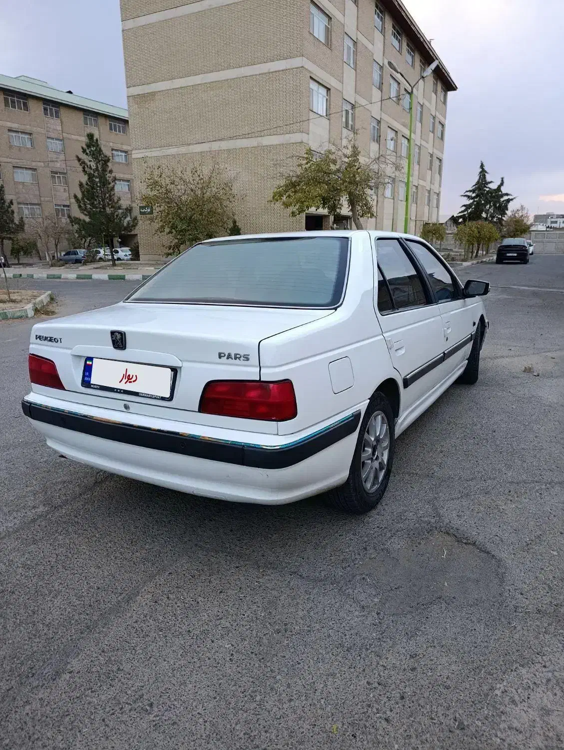 پژوپارس|خودرو سواری و وانت|اراک, |دیوار