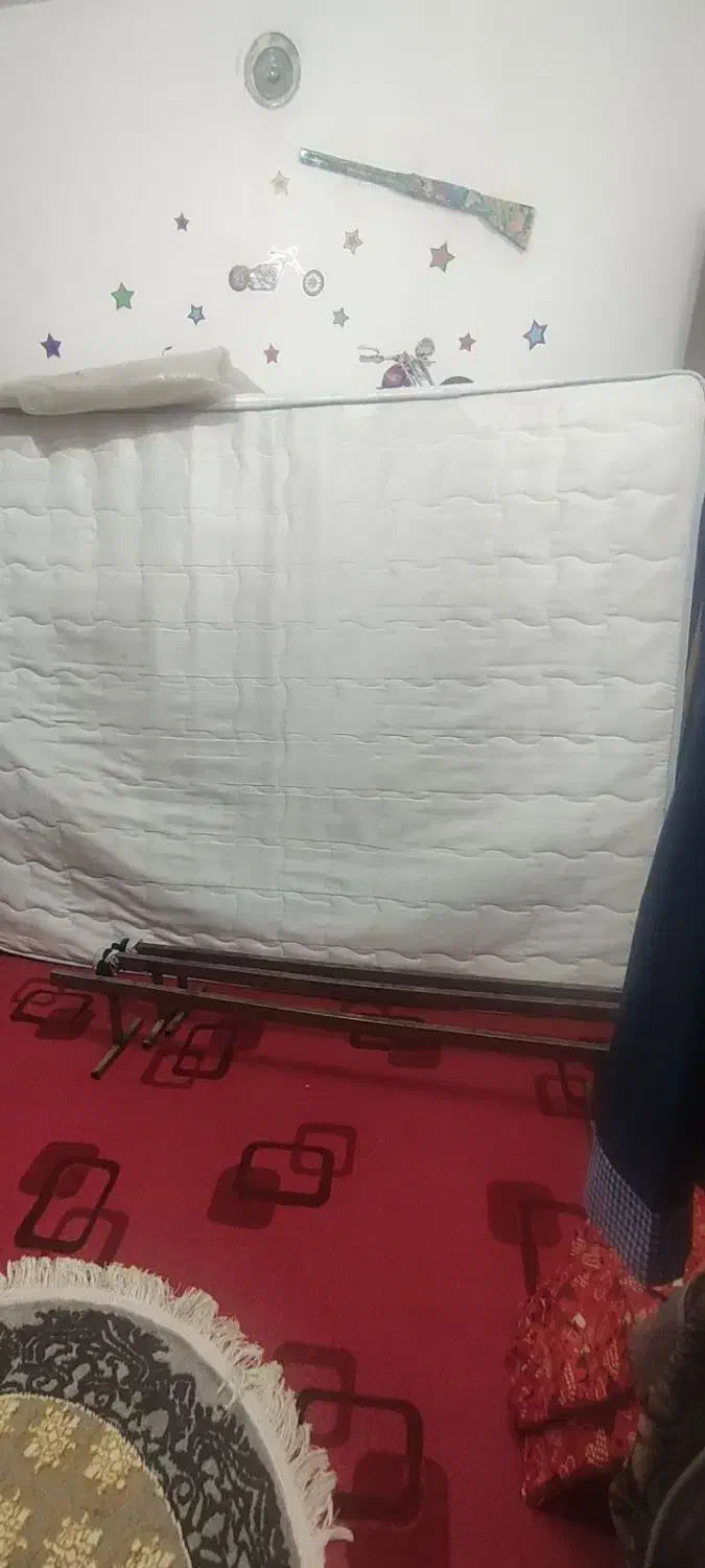 تخت دو نفره ام دی اف همراه تشک|تخت و سرویس خواب|قم, نیروگاه|دیوار