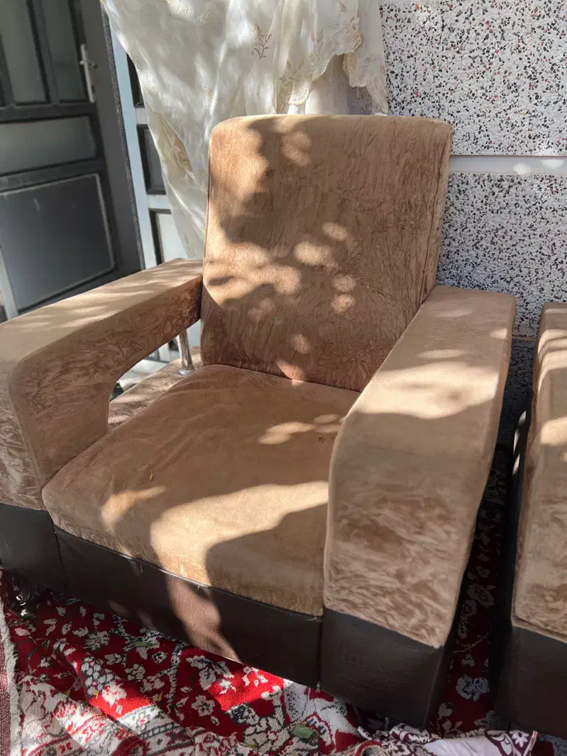 مبل و راحتی|مبلمان خانگی و میز عسلی|خلخال, |دیوار