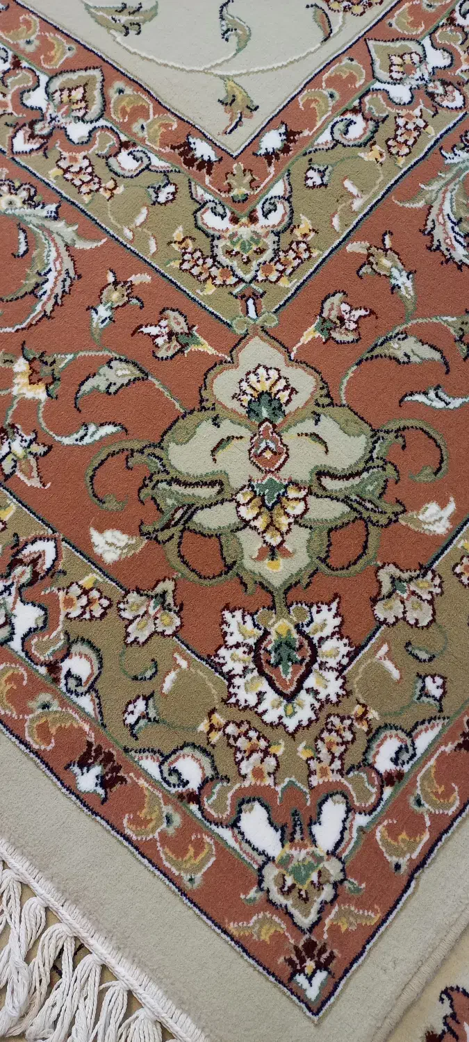 فروش فوری فرش مشهد ۷۰۰ شانه درجه یک، ۹ و ۱۲ متری|فرش|اصفهان, گلزار|دیوار