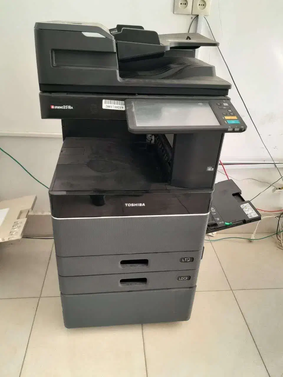 فروش دو دستگاه پرینتر رنگی و سیاه سفید|پرینتر، اسکنر، کپی، فکس|مشهد, بالا خیابان|دیوار