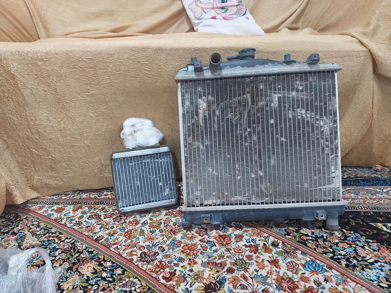 رادیاتورپرایدورادیاتوربخاری پرایدکارکرده|قطعات یدکی و لوازم جانبی|مسجد سلیمان, |دیوار