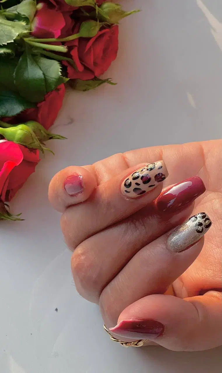 کاشت و ترمیم ناخن|خدمات آرایشگری و زیبایی|صومعهسرا, |دیوار